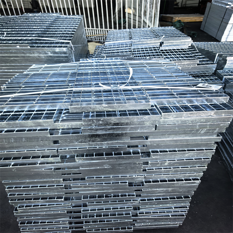 鋼格柵鋼格板價(jià)格檢驗(yàn)發(fā)貨