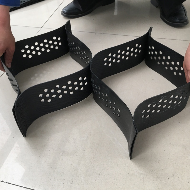 土工格室綠化用蜂巢土工格室真正的源頭廠家