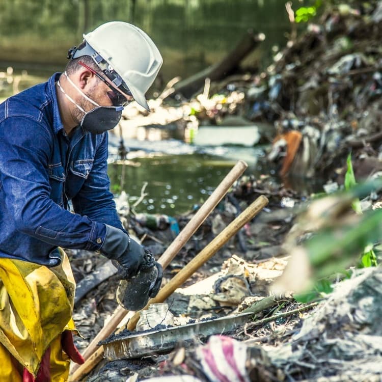出國務(wù)工正規(guī)渠道統(tǒng)一安置
承潤