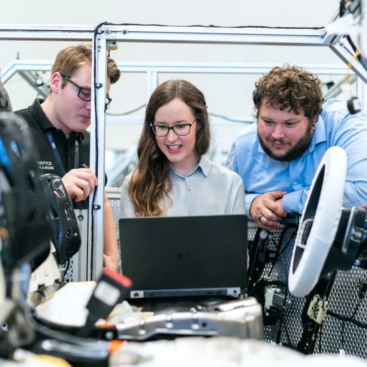 貴州國際勞務帶薪回國承潤