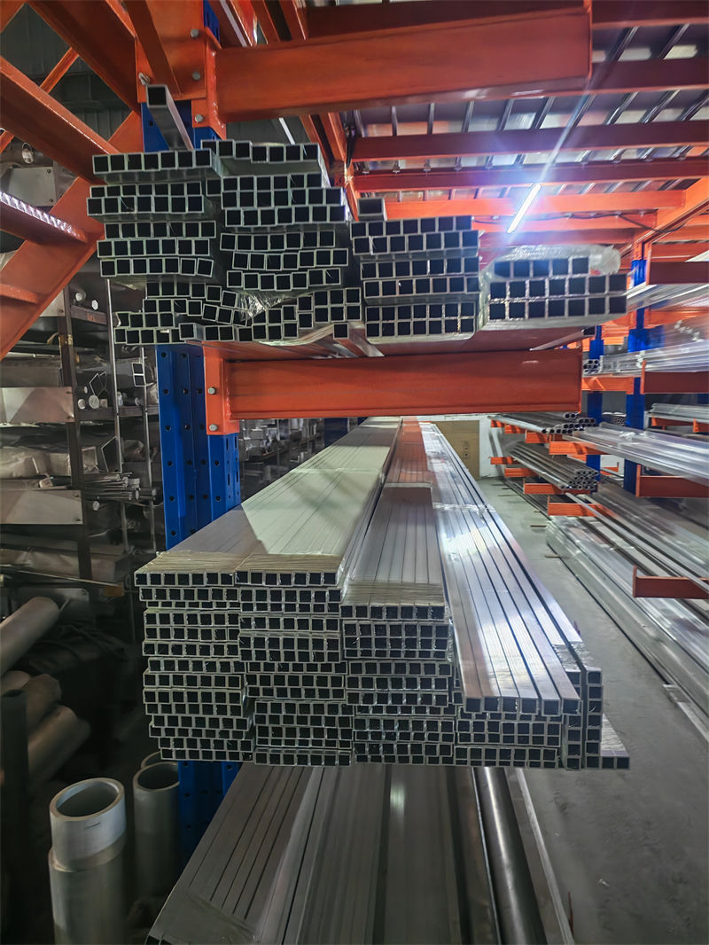 象州鋁材花紋鋁板專業(yè)供貨品質(zhì)管控