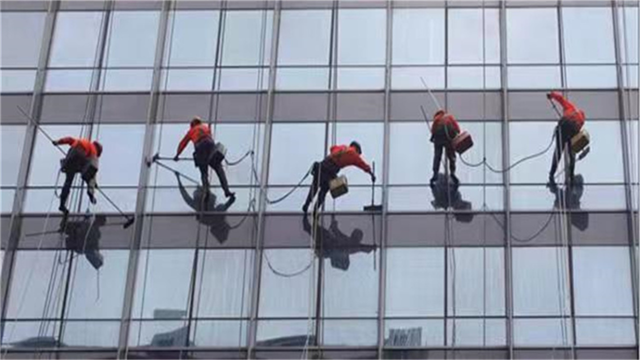 紫金蜘蛛人高空作業(yè)外墻高空清洗技術(shù)好