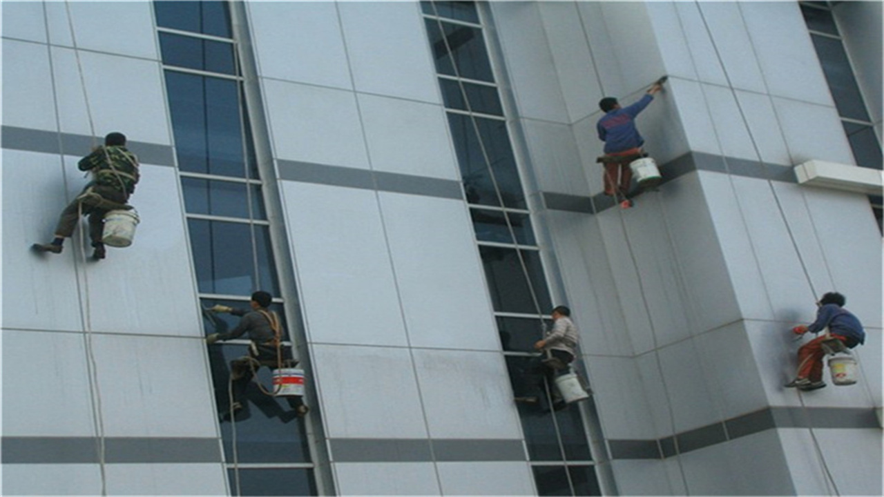 茂港蜘蛛人高空作業(yè)幕墻保潔遵守合同