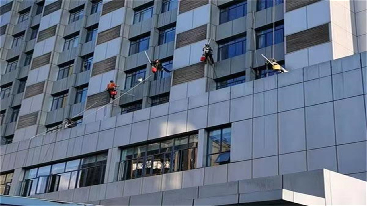 九龍坡蜘蛛人高空作業(yè)防水堵漏效果滿意為止