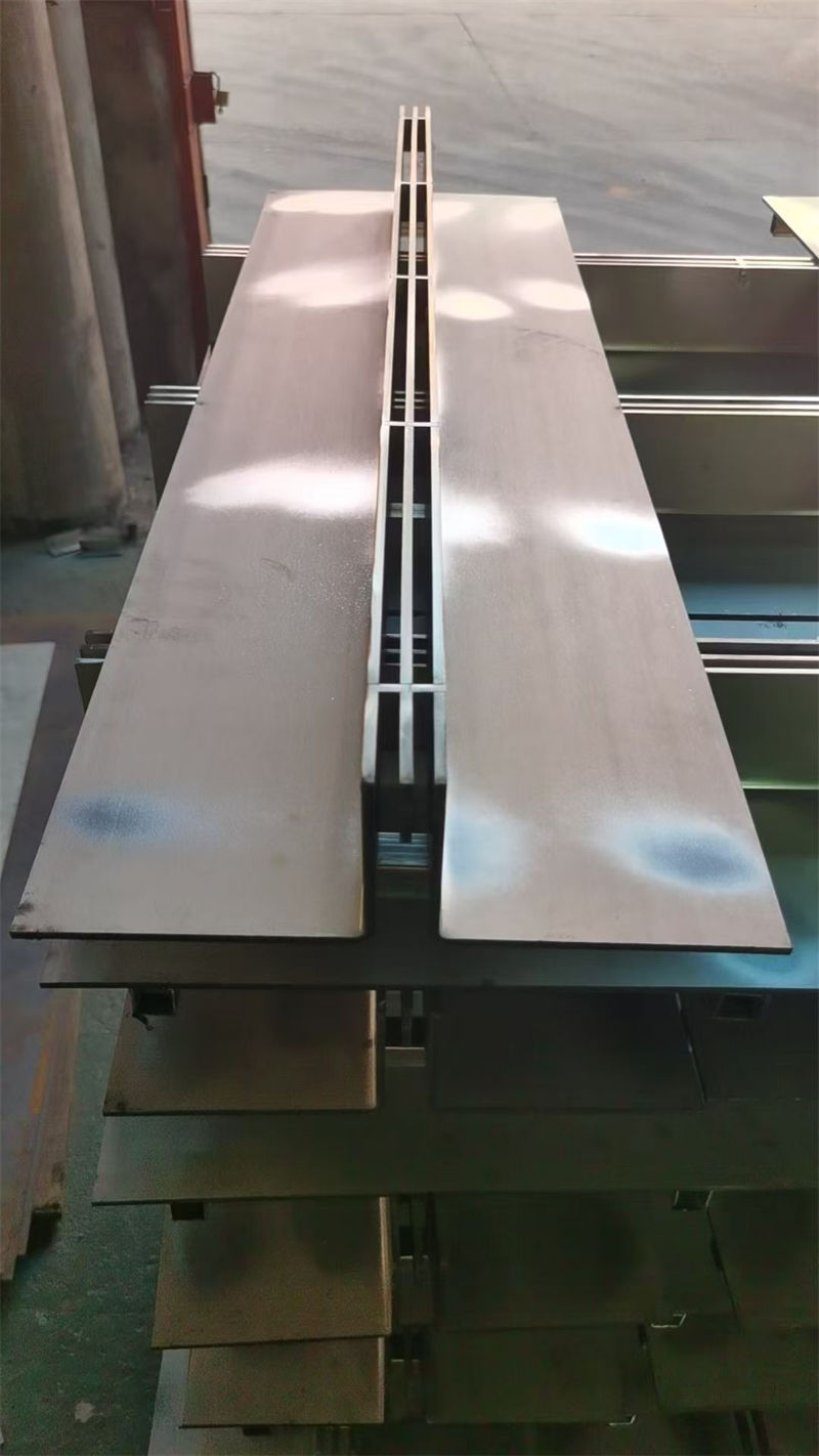 會(huì)寧井蓋不銹鋼雨水井蓋專業(yè)廠家