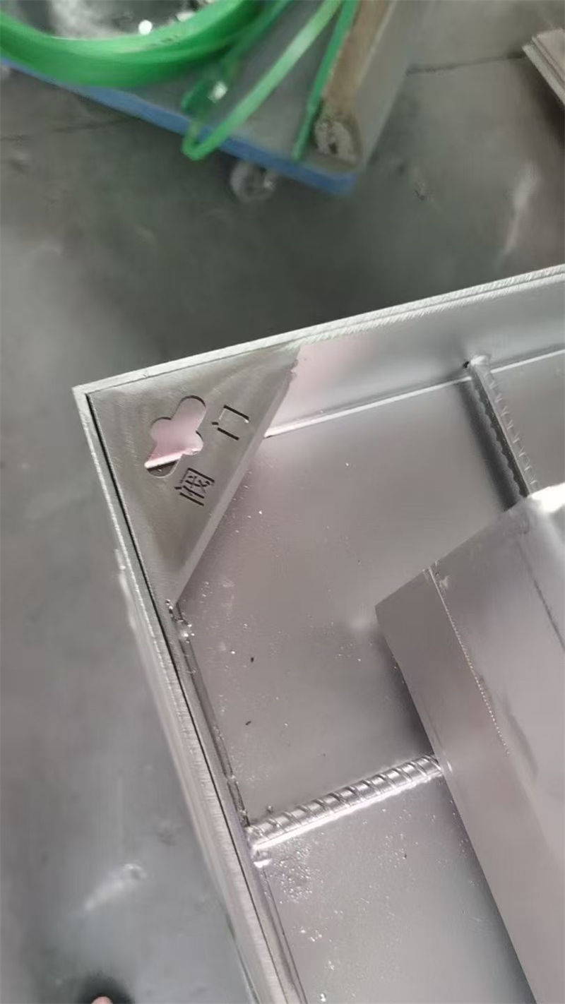 資陽(yáng)井蓋-不銹鋼扁條海量庫(kù)存