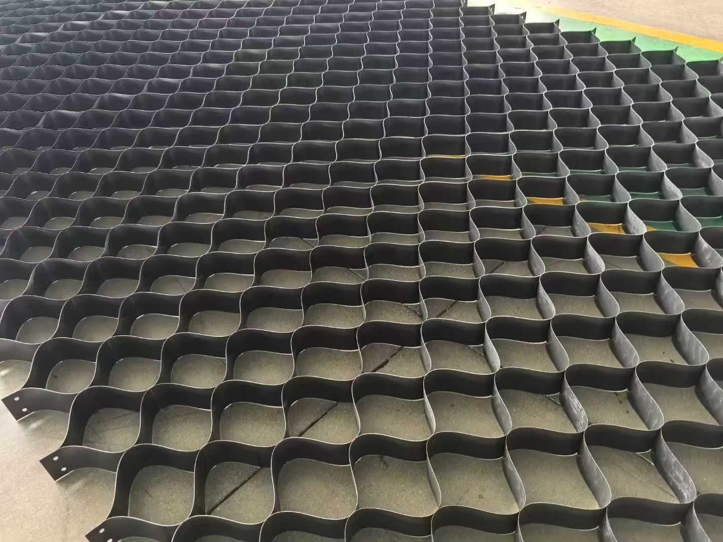 土工格室鉚接土工格室匠心打造