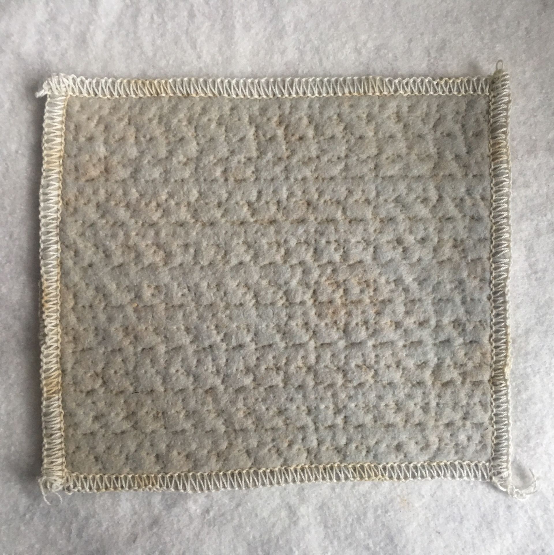 陽(yáng)西防水毯覆膜膨潤(rùn)土防水毯源頭直供