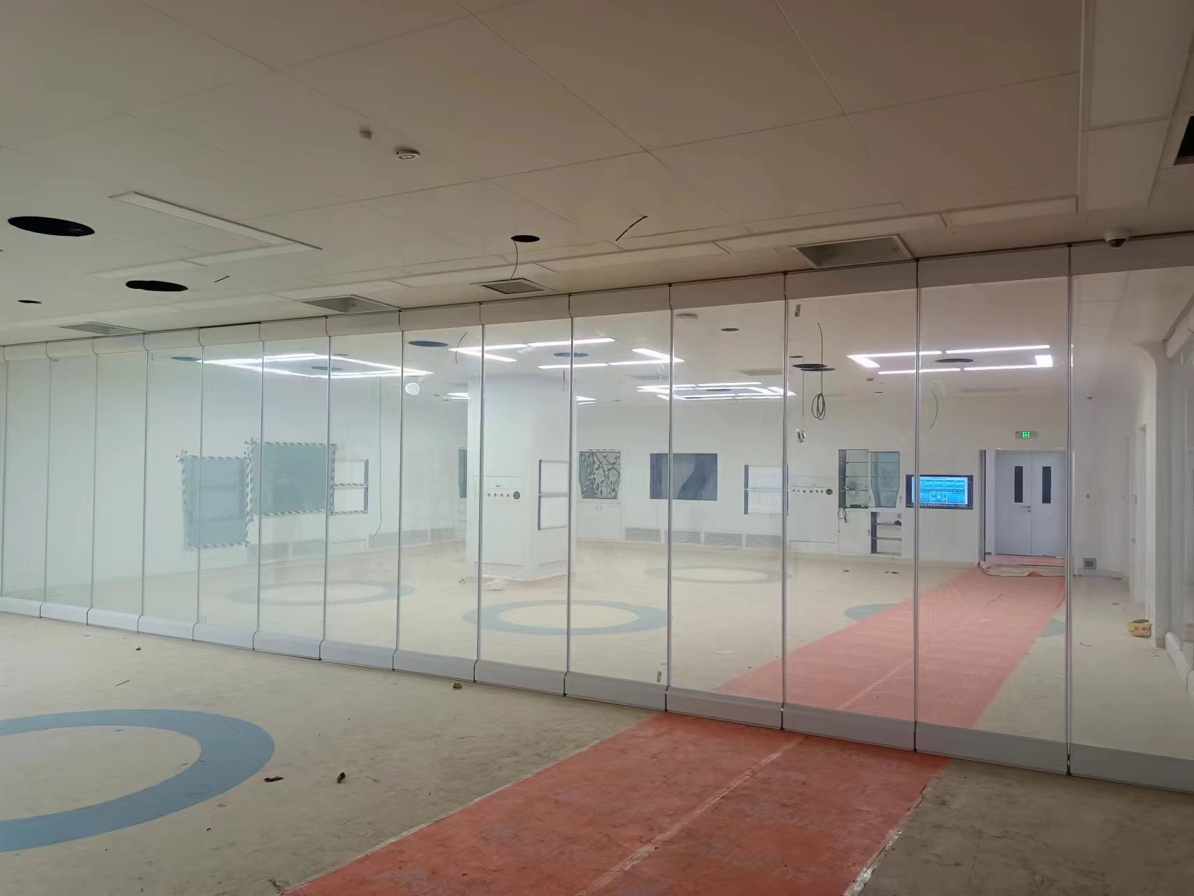 秀洲電動(dòng)隔斷新巢電動(dòng)隔斷好產(chǎn)品放心購(gòu)