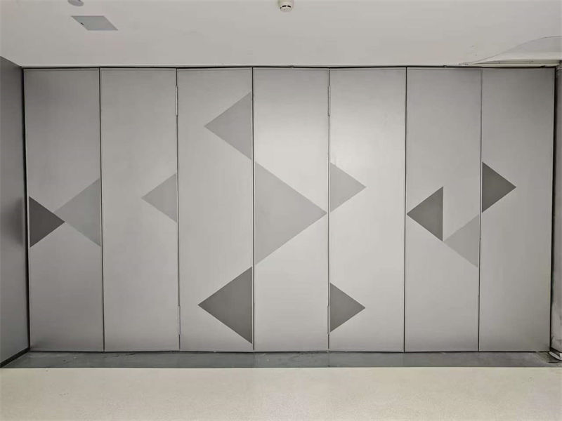 長(zhǎng)豐電動(dòng)隔斷電動(dòng)推拉門(mén)根據(jù)要求定制