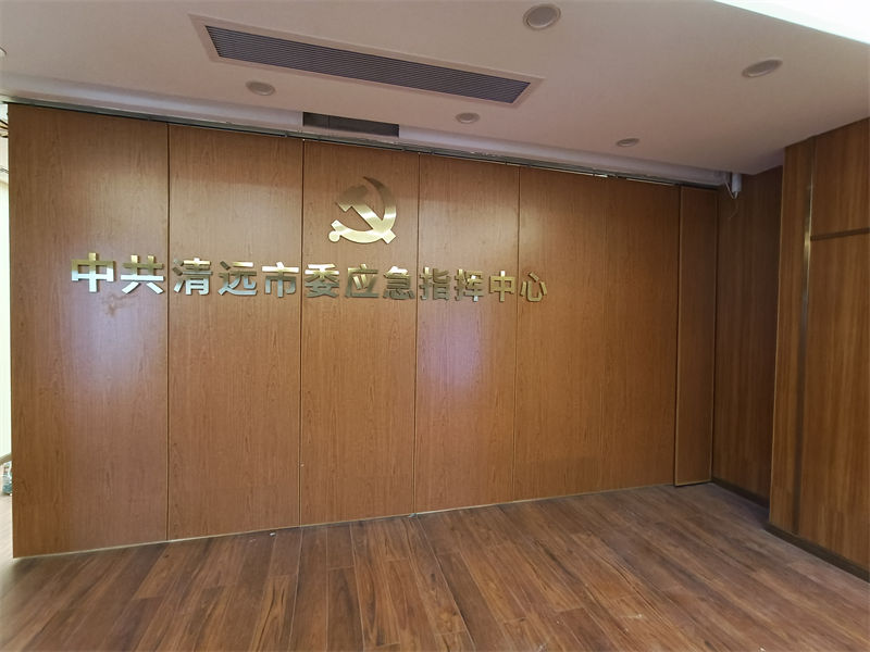 介休電動(dòng)隔斷電動(dòng)玻璃隔斷多行業(yè)適用