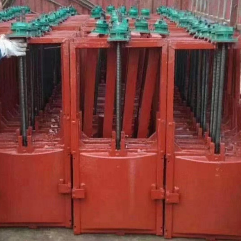 無為閘門啟閉機(jī)雙吊平面鑄鐵弧形閘門實(shí)拍展現(xiàn)