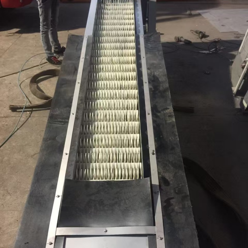 蘭州皋蘭回轉(zhuǎn)式粗格柵機-來電洽談