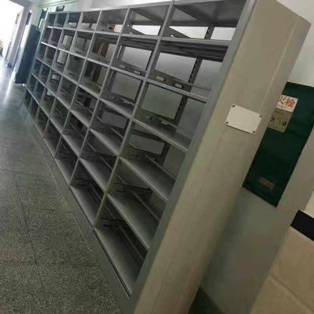 信陽鋼制書架層板書架實拍展現(xiàn)