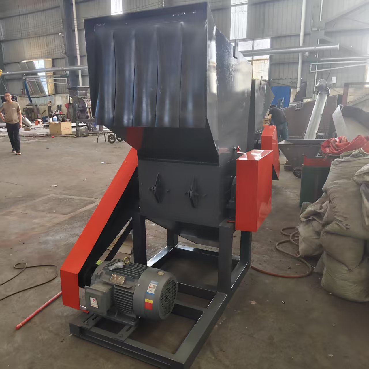 深州破碎機_廢鐵破碎機多行業(yè)適用