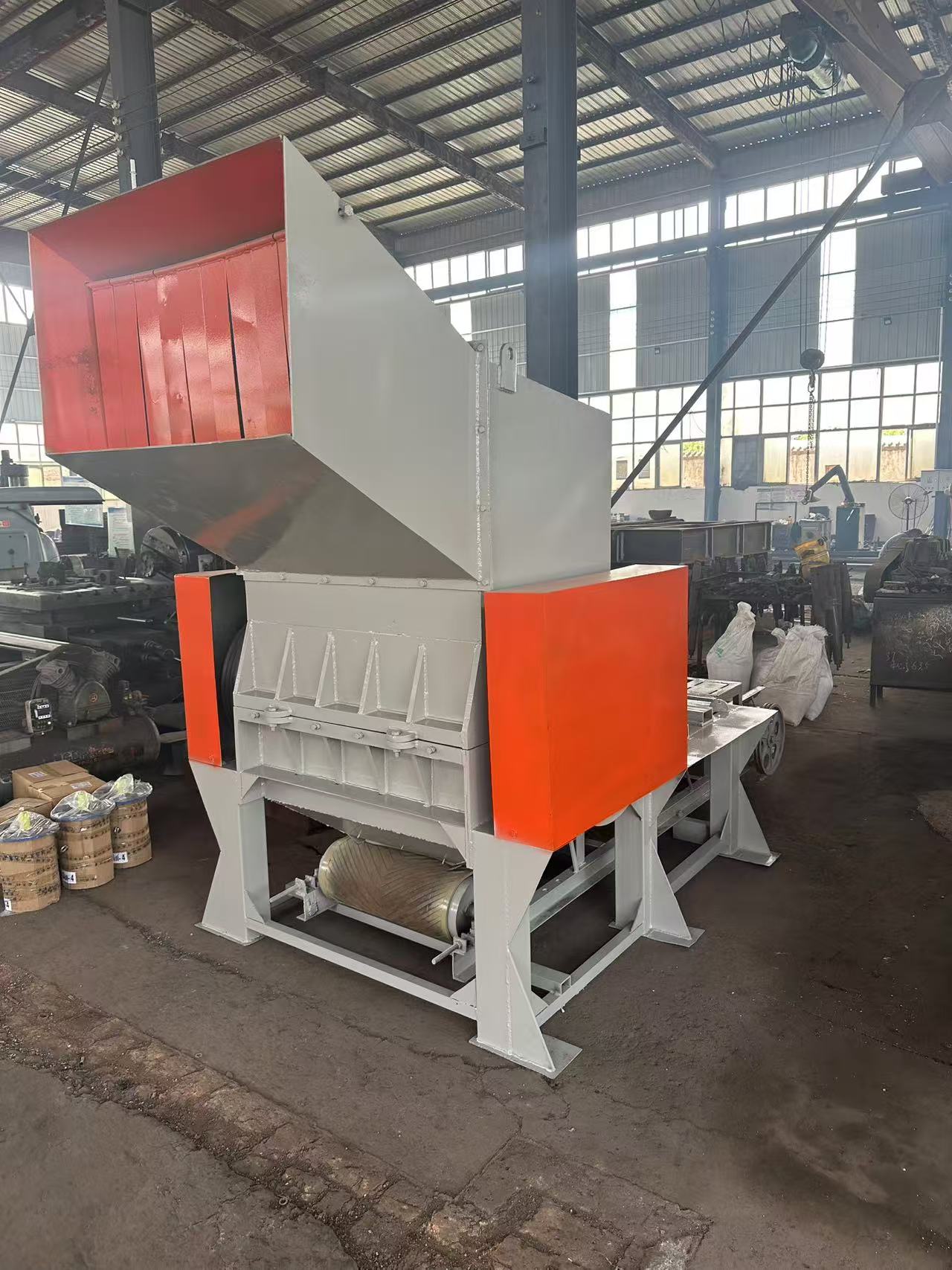 薩嘎破碎機(jī)_易拉罐破碎機(jī)廠家品控嚴(yán)格