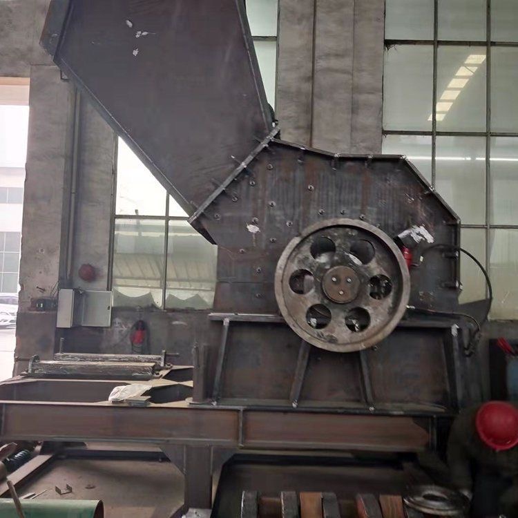 破碎機(jī)彩鋼瓦粉碎機(jī)檢驗(yàn)發(fā)貨